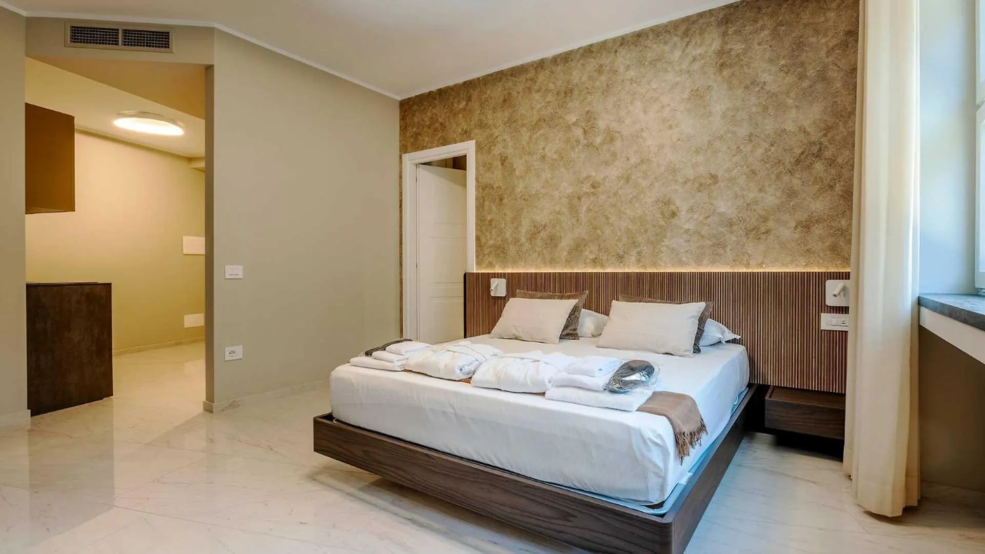 Velasca Tower Apartments Milano 0*,  Italia