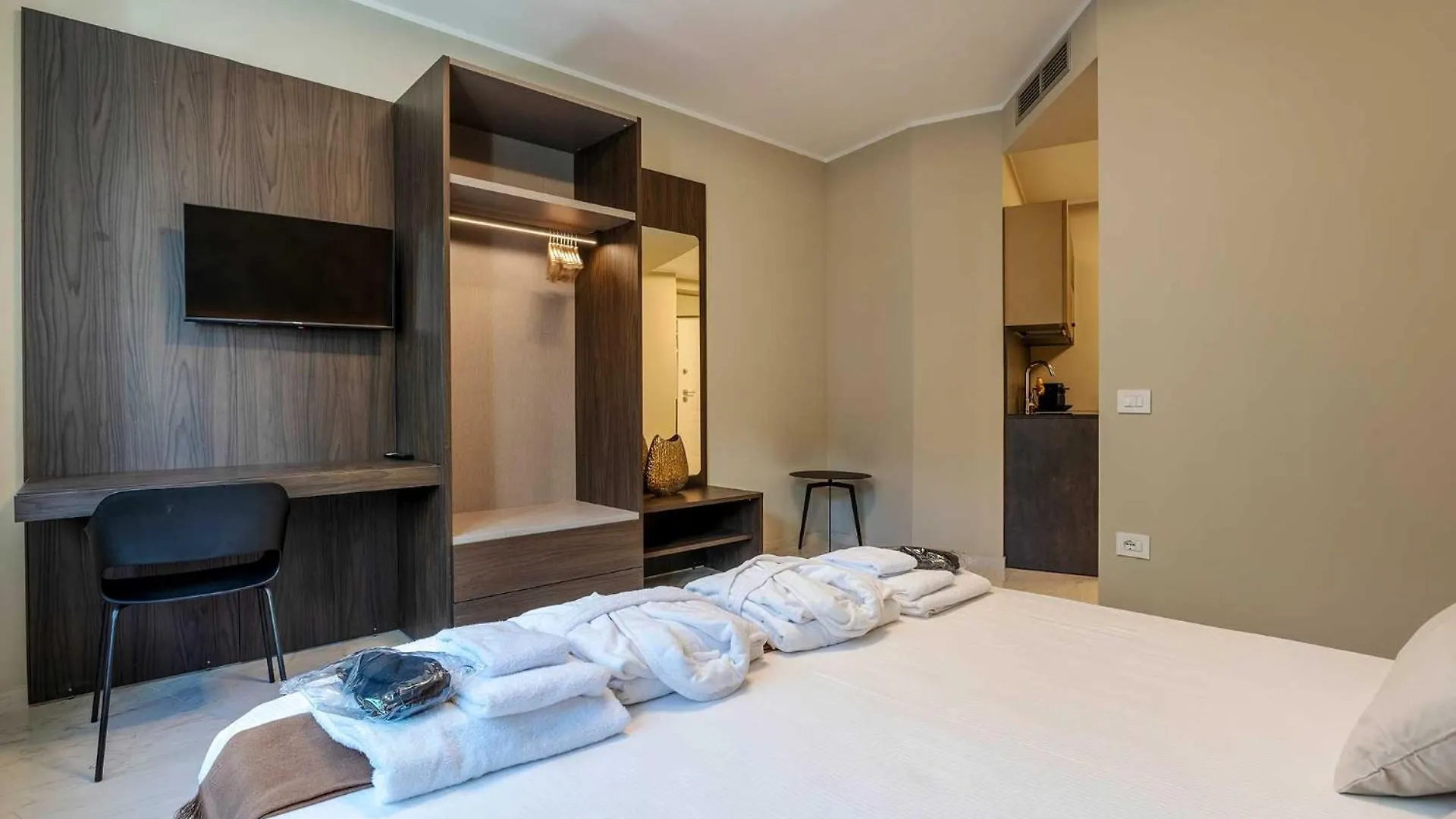 Velasca Tower Apartments Milano