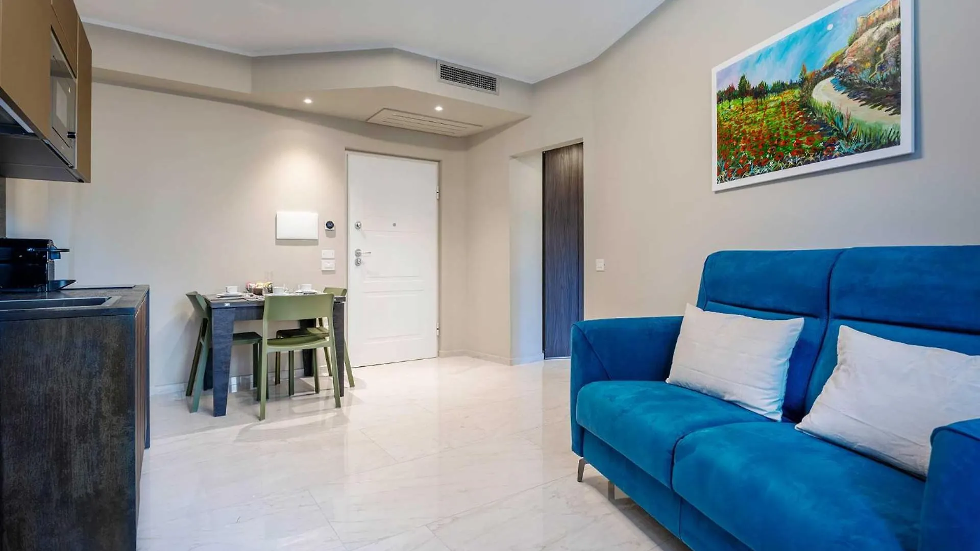 Velasca Tower Apartments Milano 0*,  Italia
