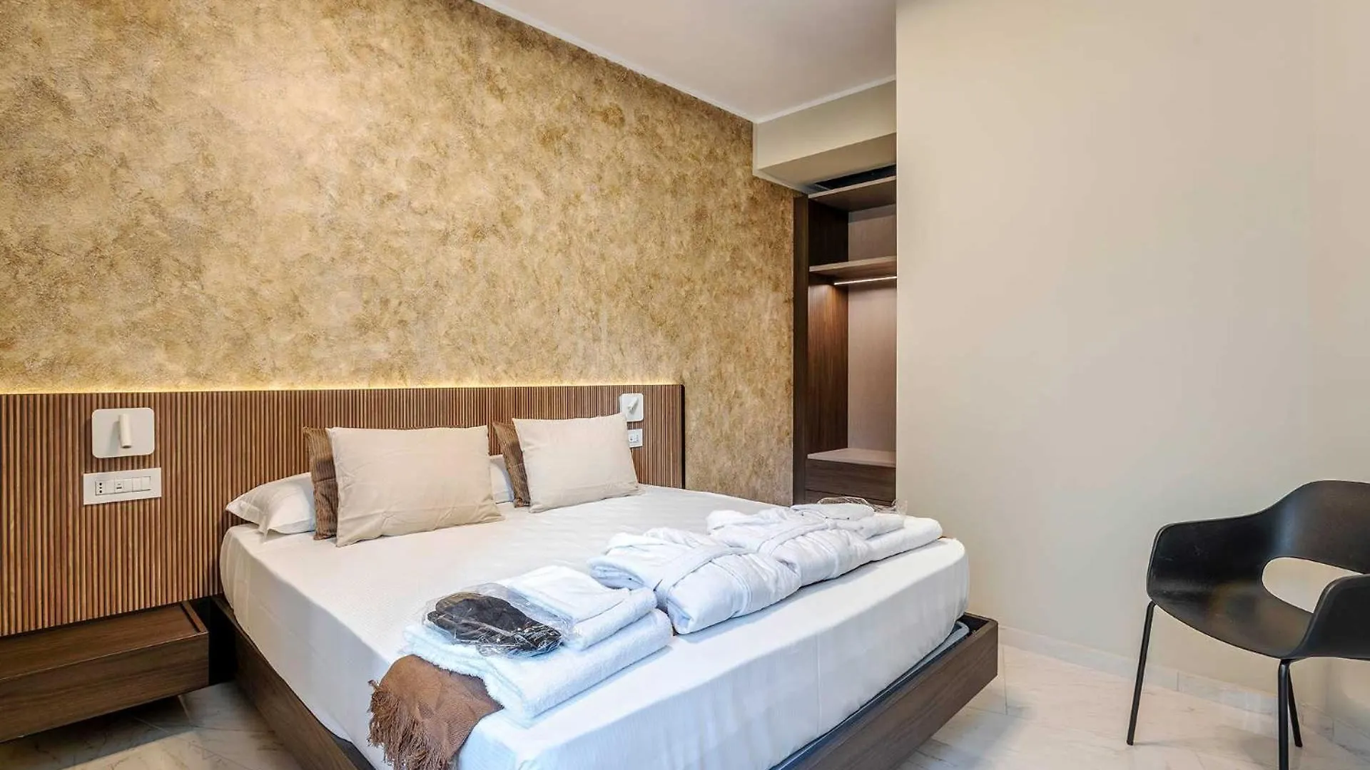 Velasca Tower Apartments Milano