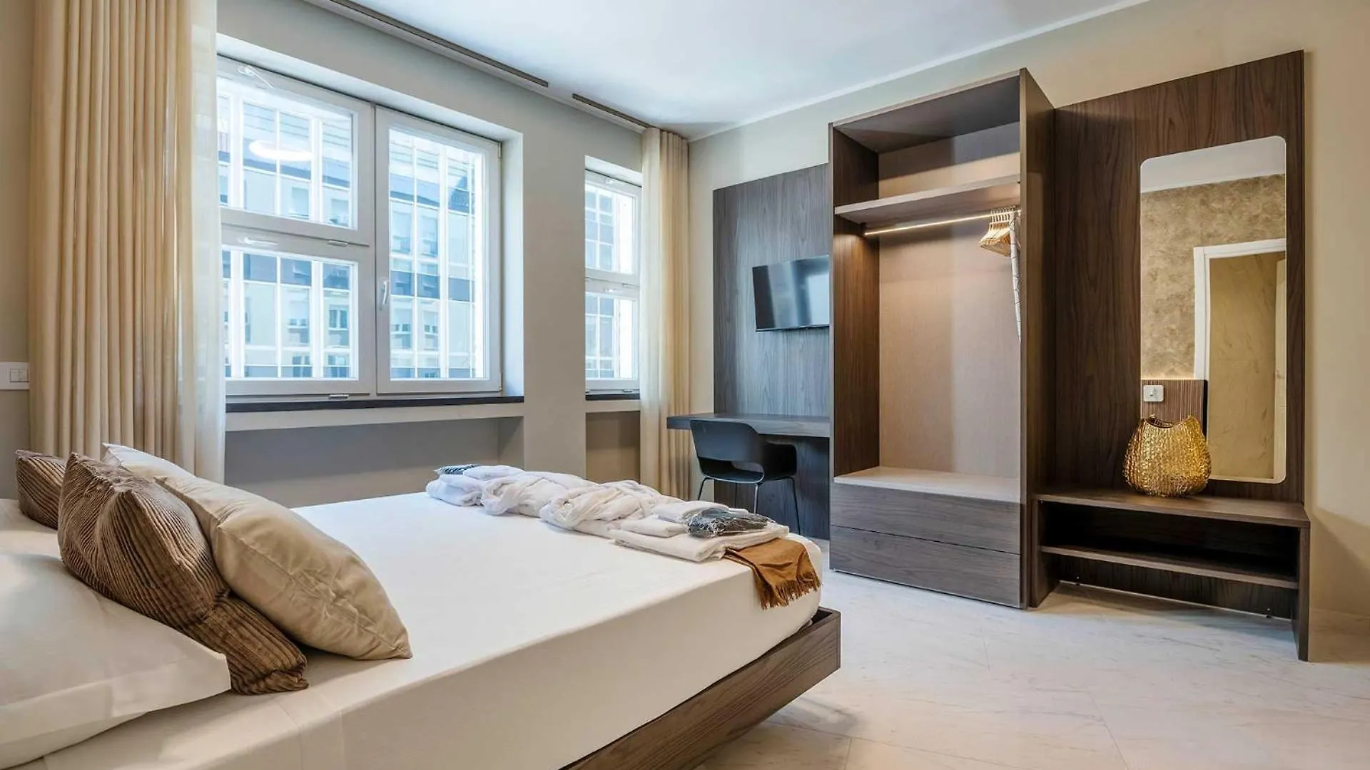 Velasca Tower Apartments Milano