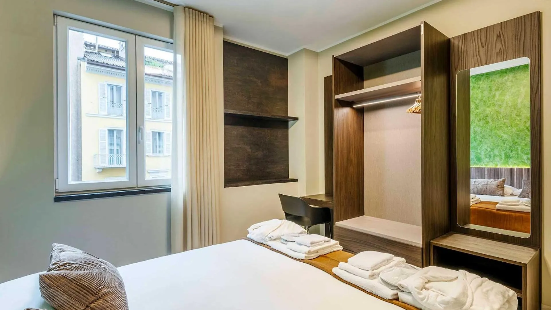 Velasca Tower Apartments Milano Italia